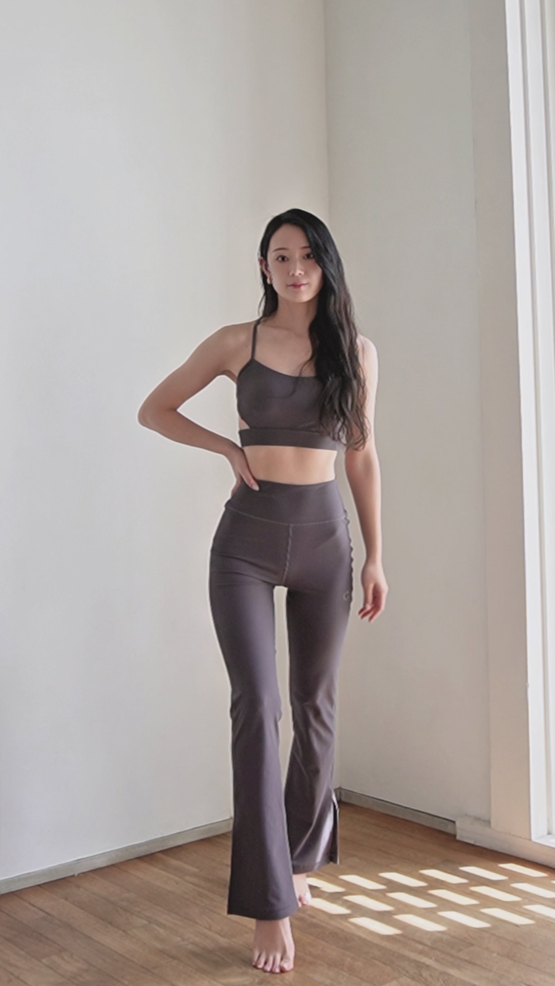 High Waist Flare Leggings　ハイウエストフレアレギンス